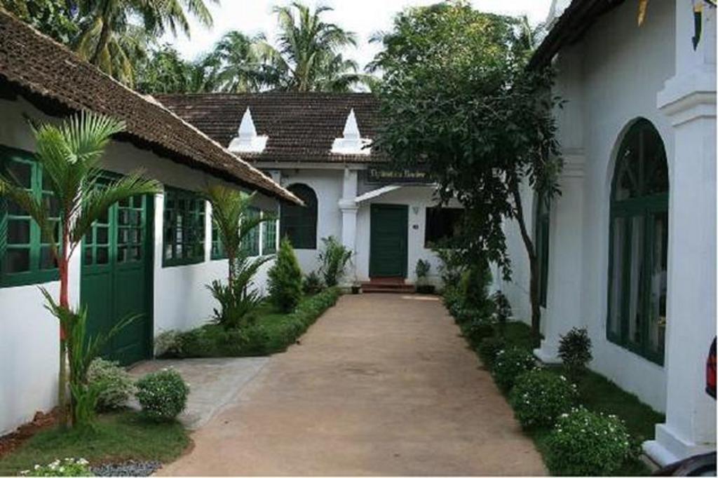 Bed and Breakfast Elphinstone Residencia Kochi Exterior foto