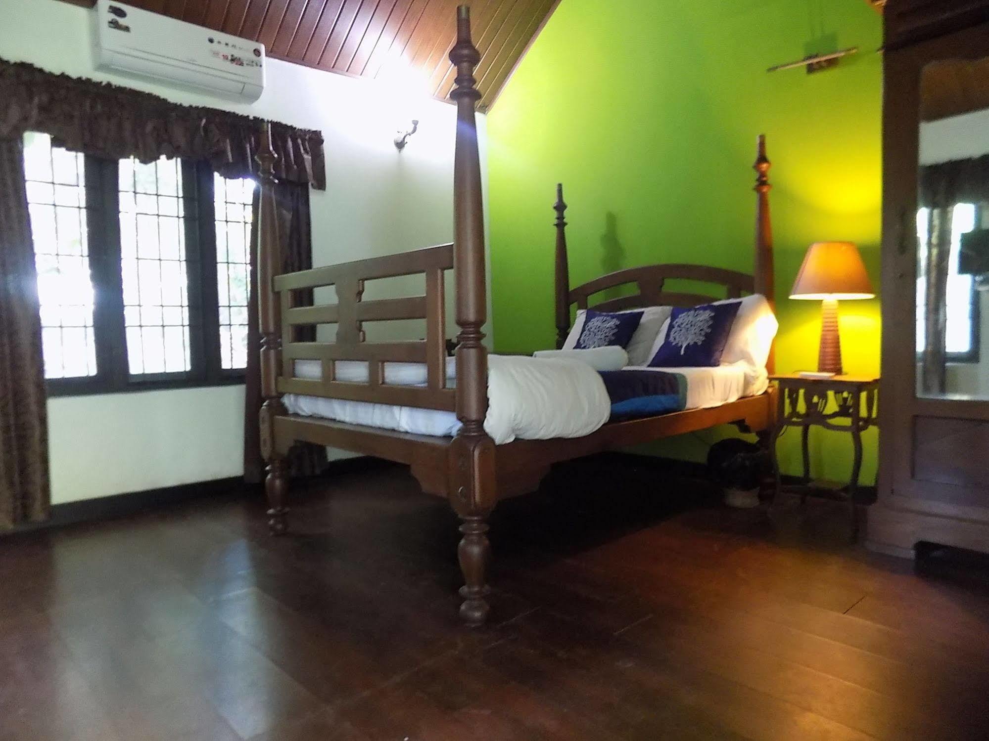 Bed and Breakfast Elphinstone Residencia Kochi Exterior foto