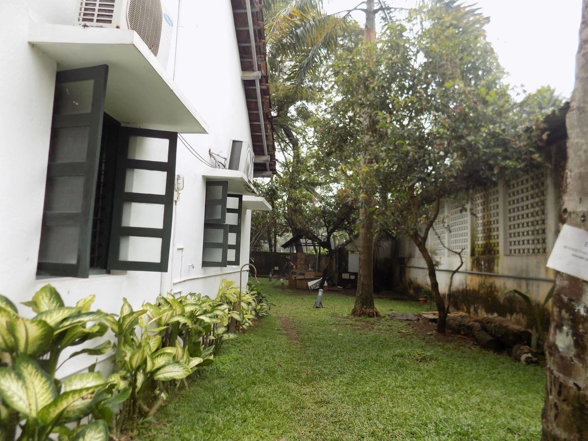 Bed and Breakfast Elphinstone Residencia Kochi Exterior foto