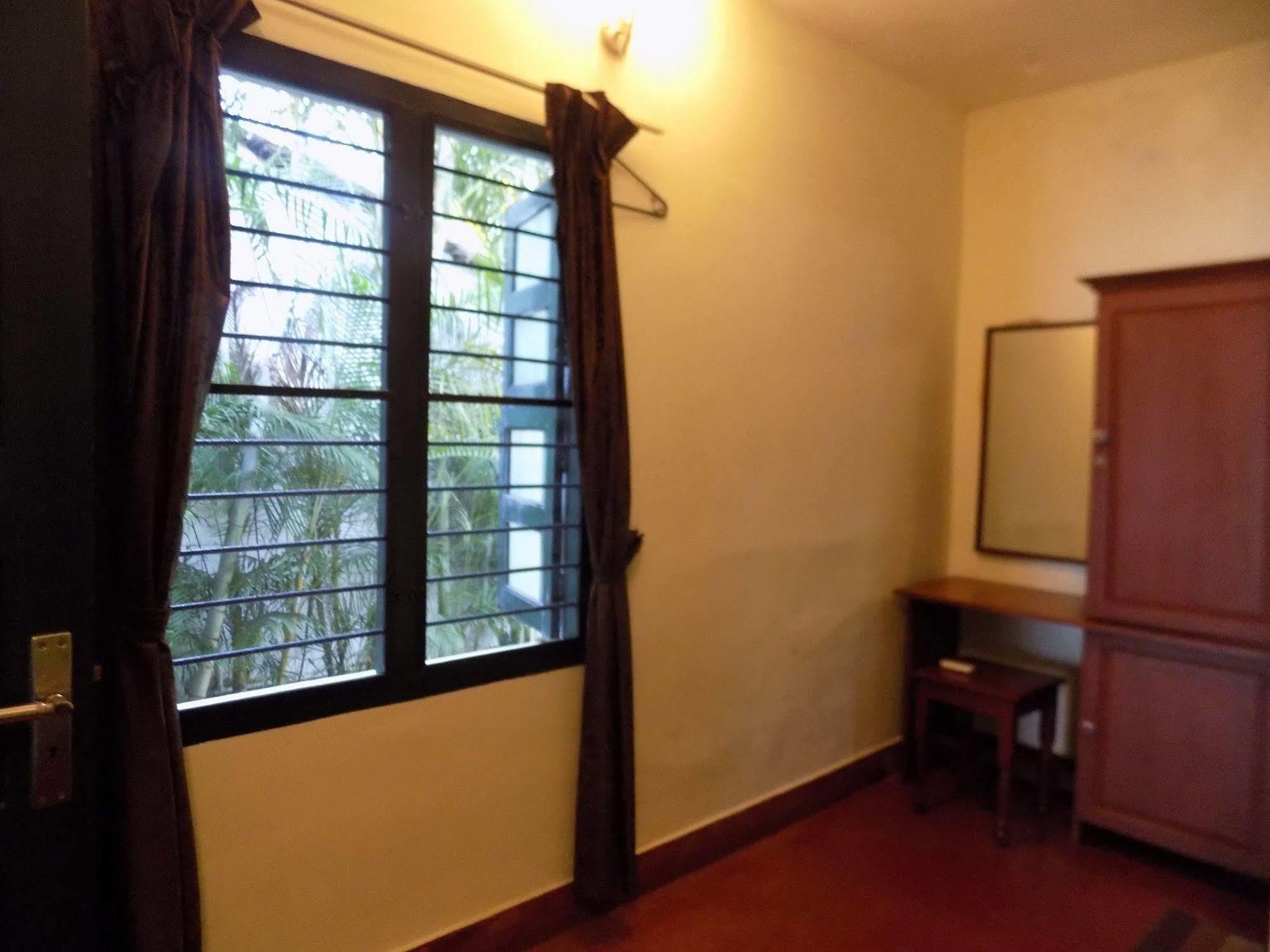 Bed and Breakfast Elphinstone Residencia Kochi Exterior foto