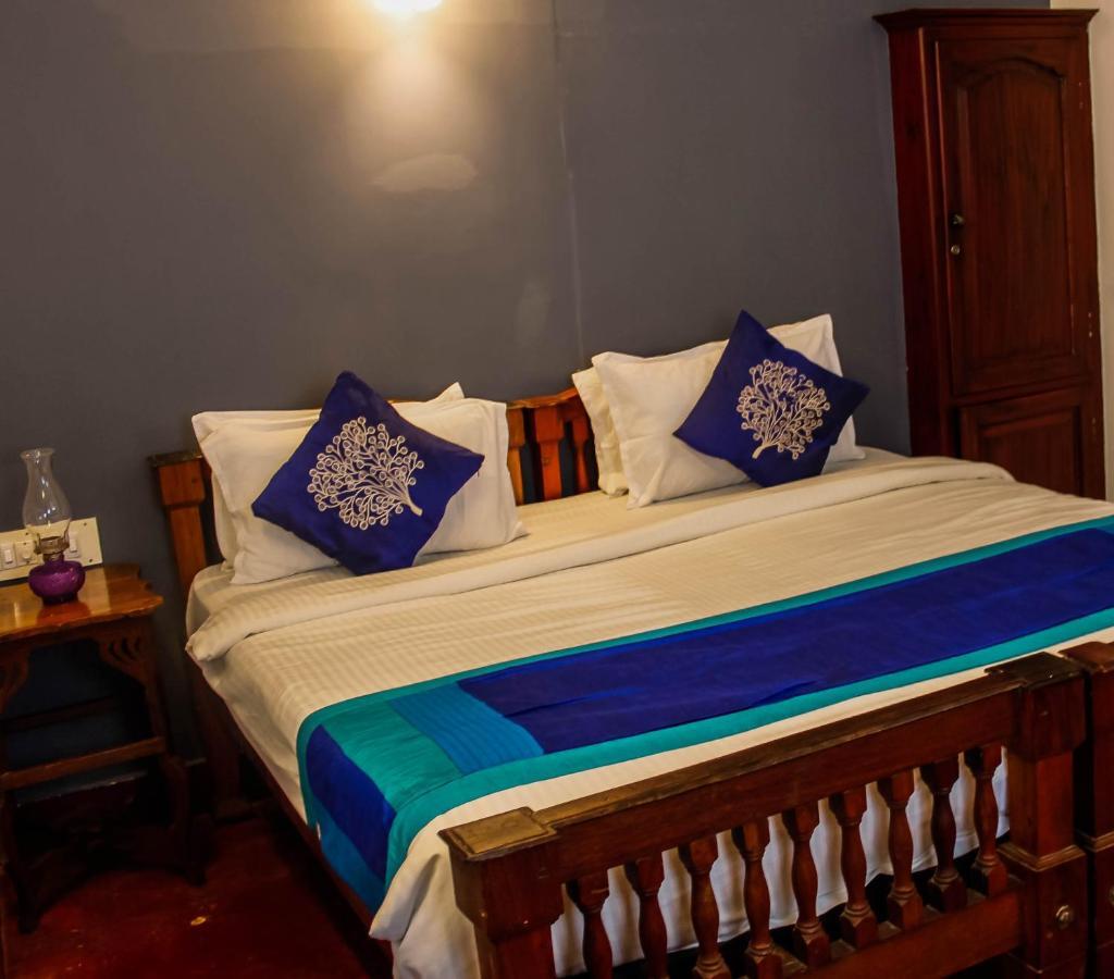 Bed and Breakfast Elphinstone Residencia Kochi Exterior foto